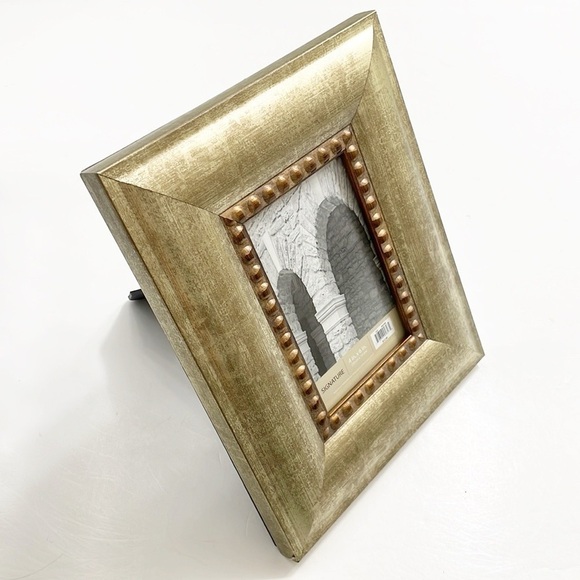 Signature grommet picture frame - Picture 2 of 3
